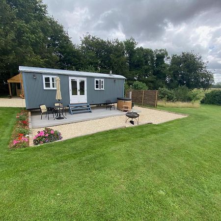 The Bibury - Westwell Downs Shepherd Huts Oxford Bagian luar foto
