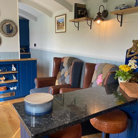 The Bibury - Westwell Downs Shepherd Huts Oxford Bagian luar foto